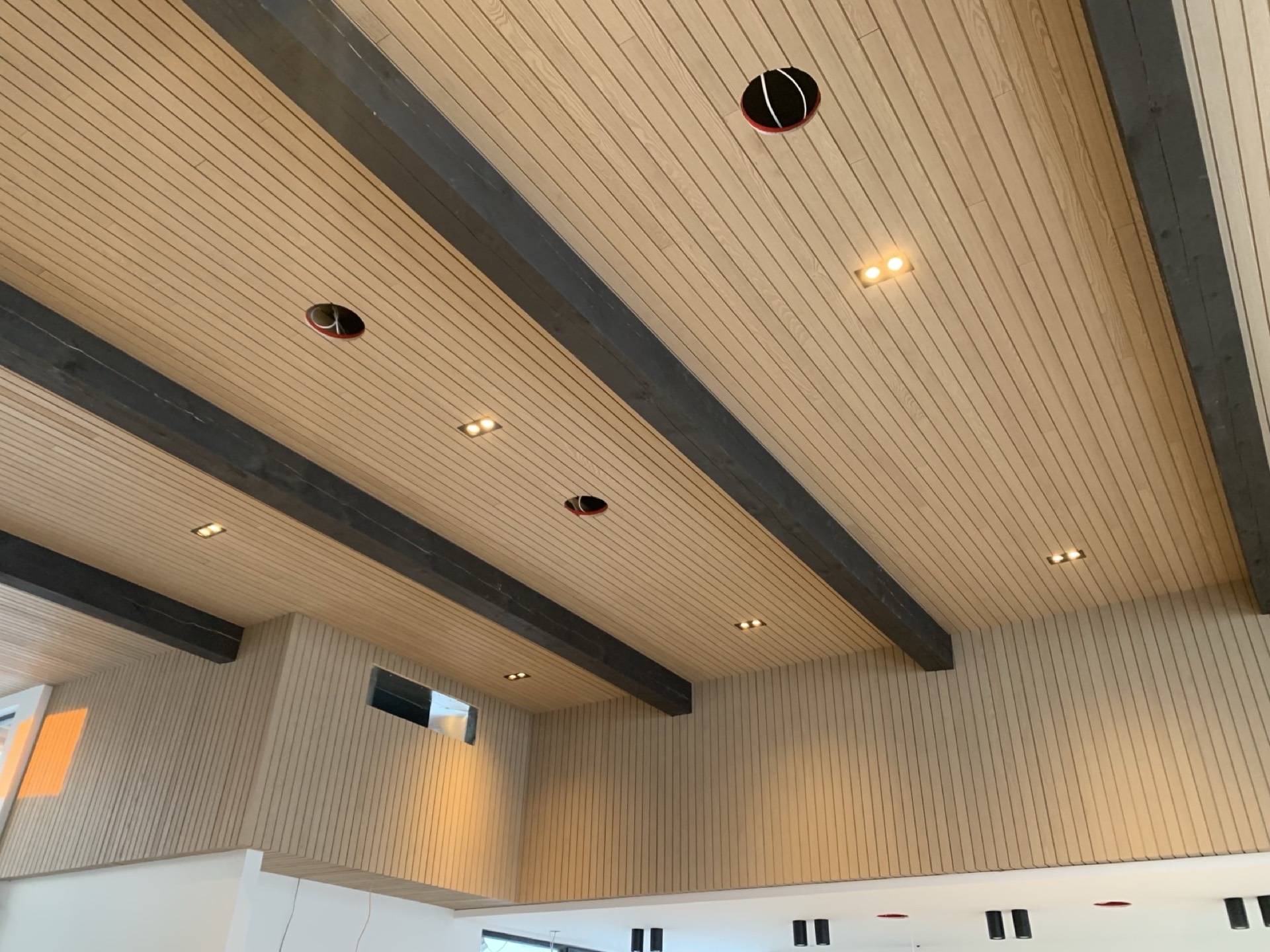 Finition intérieure - Revêtement aluminium de qualité par CMG